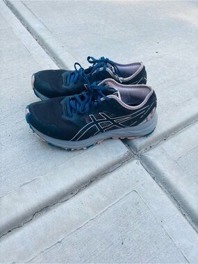 ASICS Gel Excite Trail Women's Black and Light Pink & Gray Running Shoes size 9
